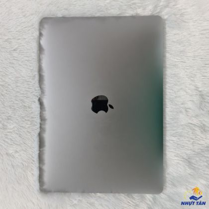 MACBOOK PRO 13.3 INCH 2018